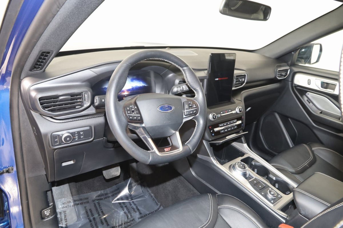 Used 2020 Ford Explorer ST w/ Premium Technology Package image 29