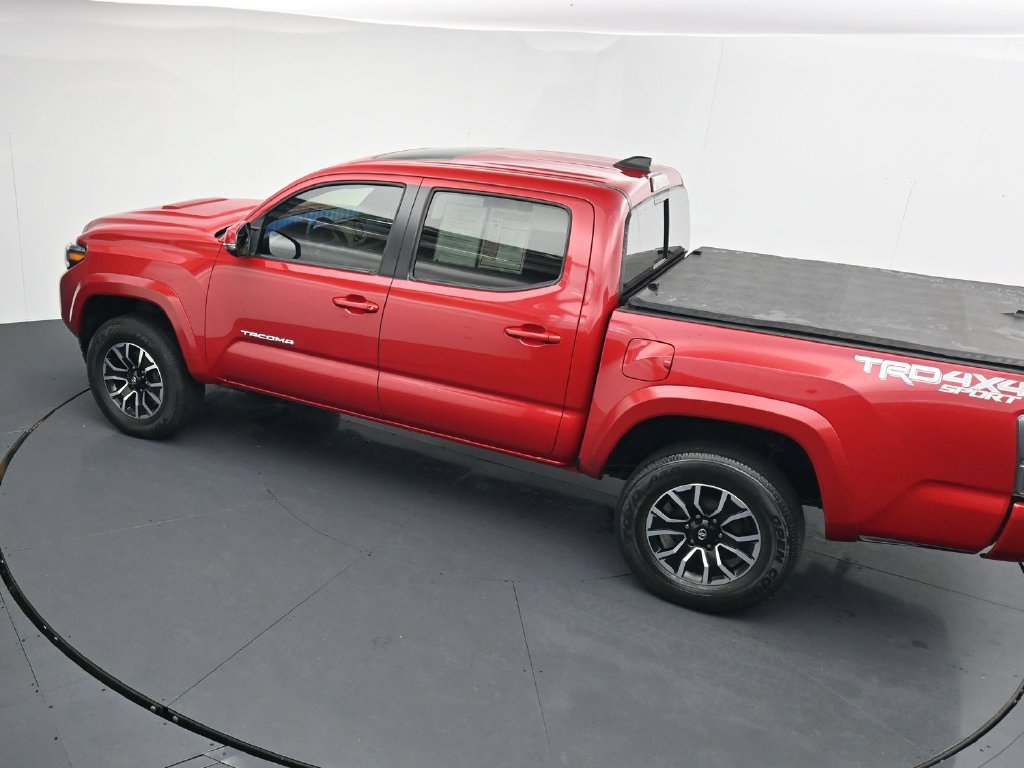 Used 2022 Toyota Tacoma TRD Sport w/ TRD Premium Sport Package AWD/4WD image 27