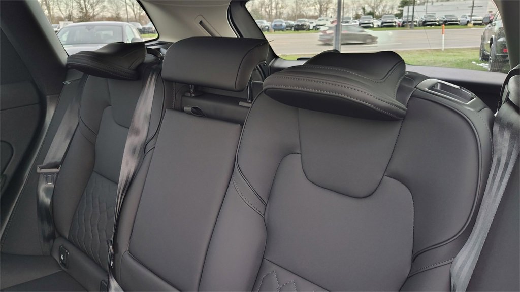 New 2026 Volvo XC60 B5 Plus w/ Climate Package image 25