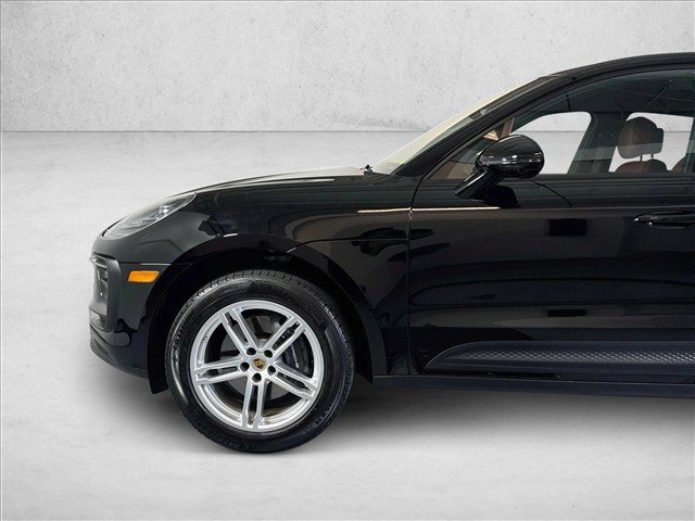 Certified 2026 Porsche Macan AWD/4WD image 27