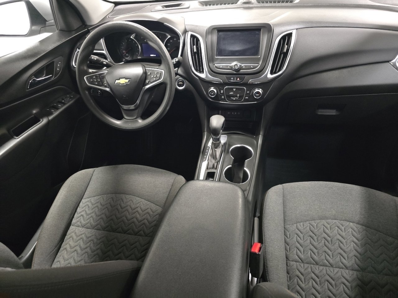 Used 2022 Chevrolet Equinox LT w/ LPO, Floor Liner Package FWD image 19