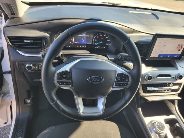Certified 2022 Ford Explorer XLT image 30