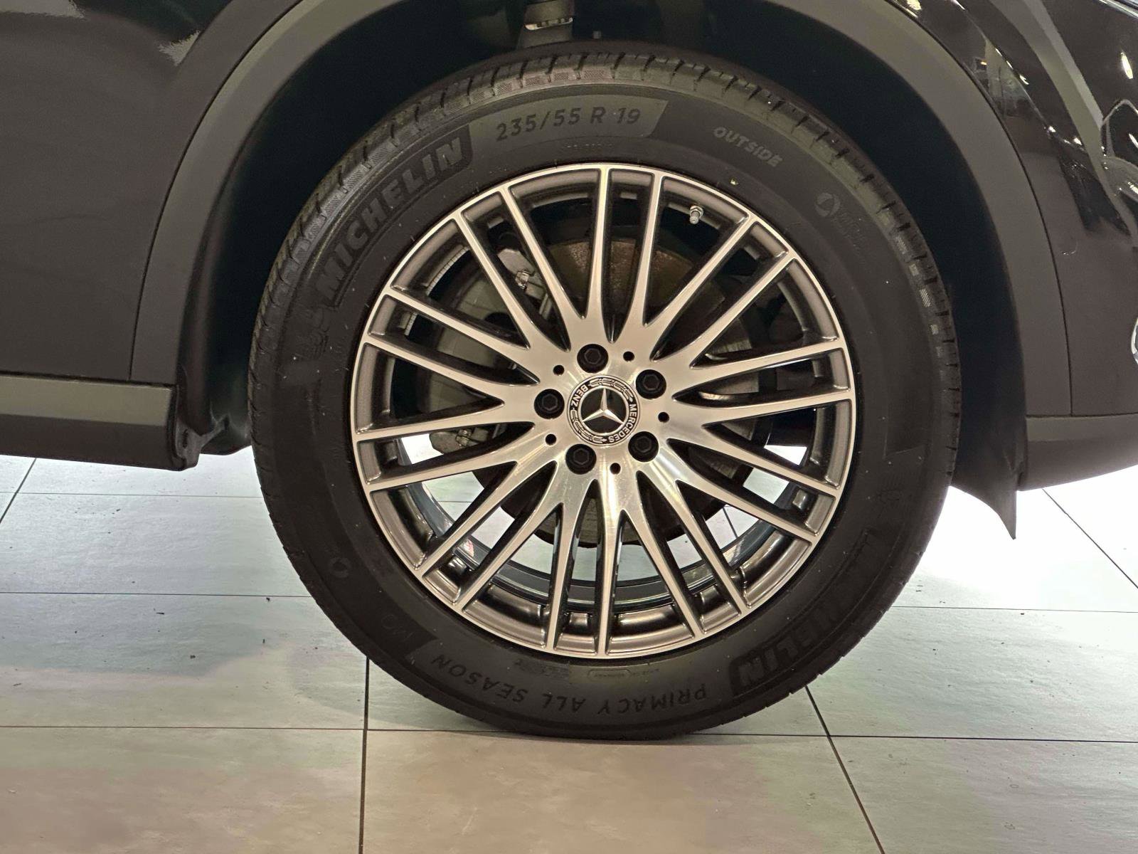 Certified 2025 Mercedes-Benz GLC 300 4MATIC image 6