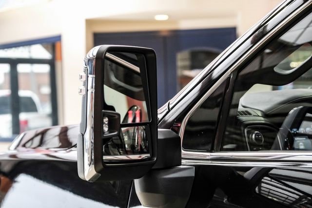 Used 2022 GMC Sierra 3500 Denali w/ Denali Black Diamond Edition image 37