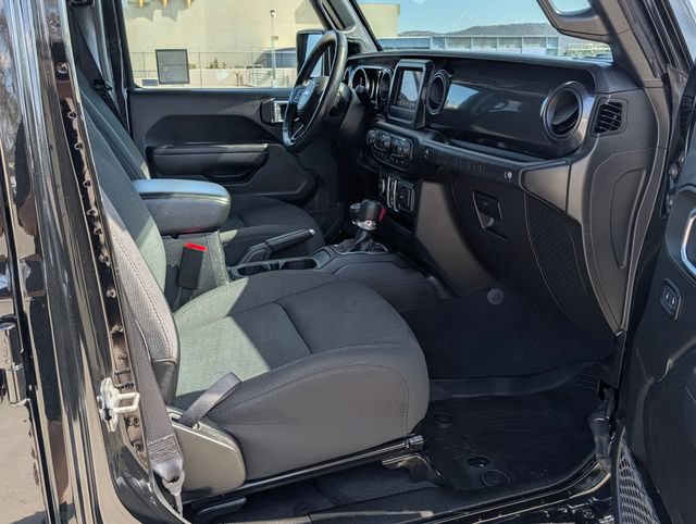Used 2022 Jeep Wrangler Unlimited Sport AWD/4WD image 9