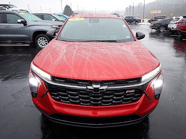 Certified 2024 Chevrolet Trax RS w/ Driver Confidence Package image 9