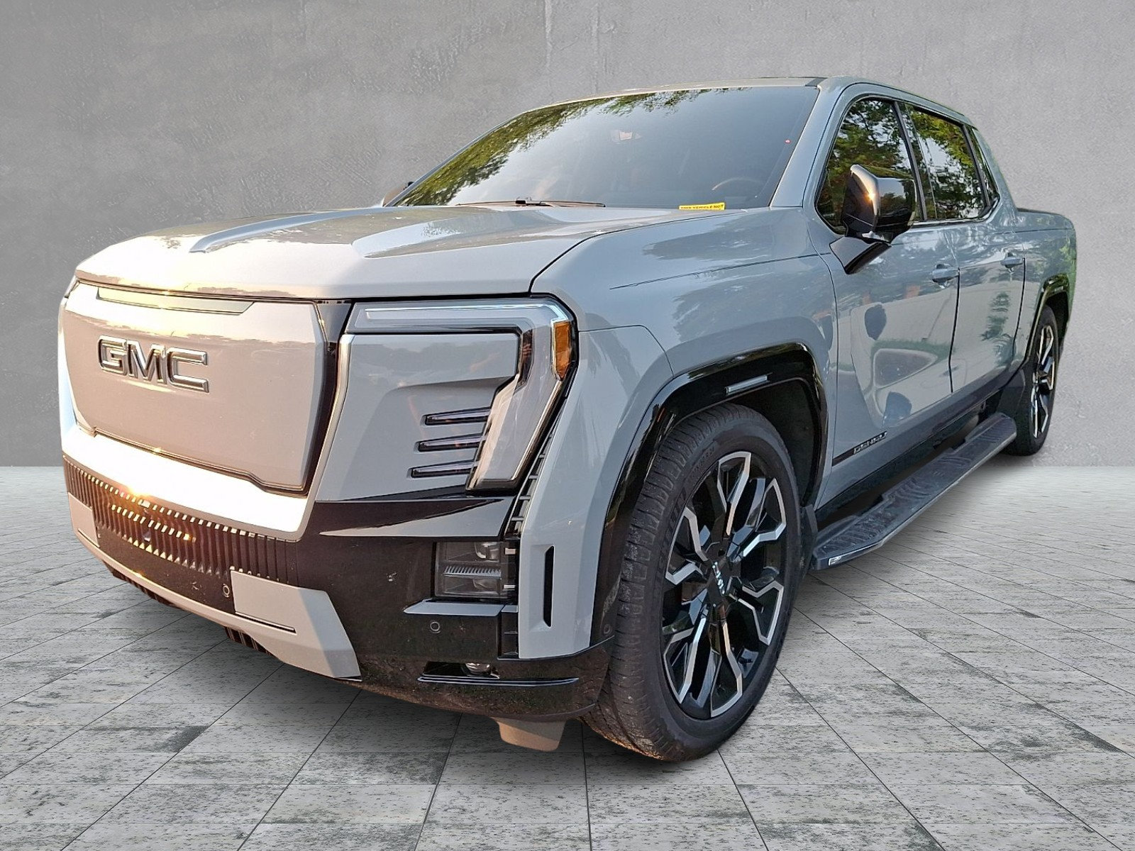 Used 2024 GMC Sierra EV Denali AWD/4WD image 1
