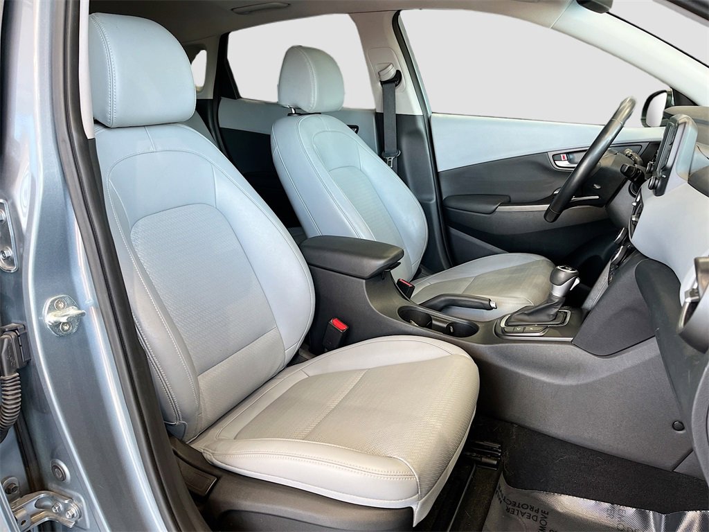 Used 2021 Hyundai Kona Limited image 28