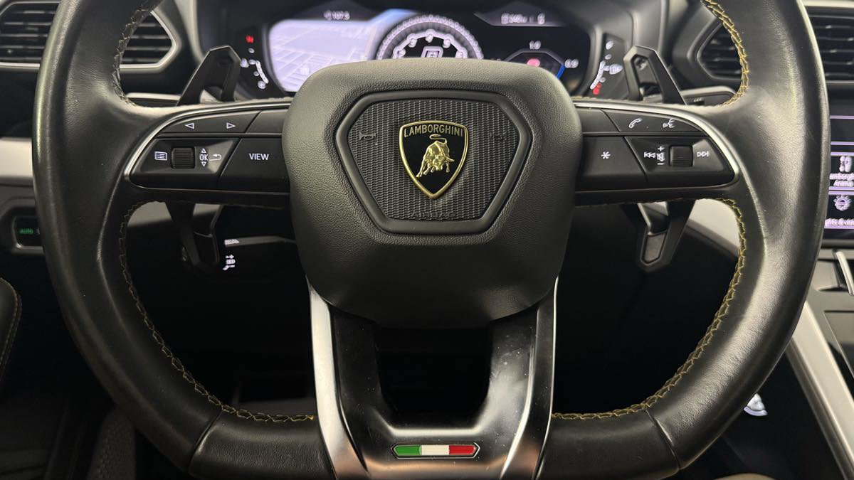Used 2019 Lamborghini Urus AWD/4WD image 17