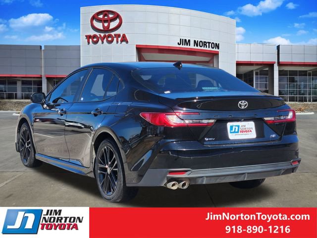 Used 2025 Toyota Camry SE image 8