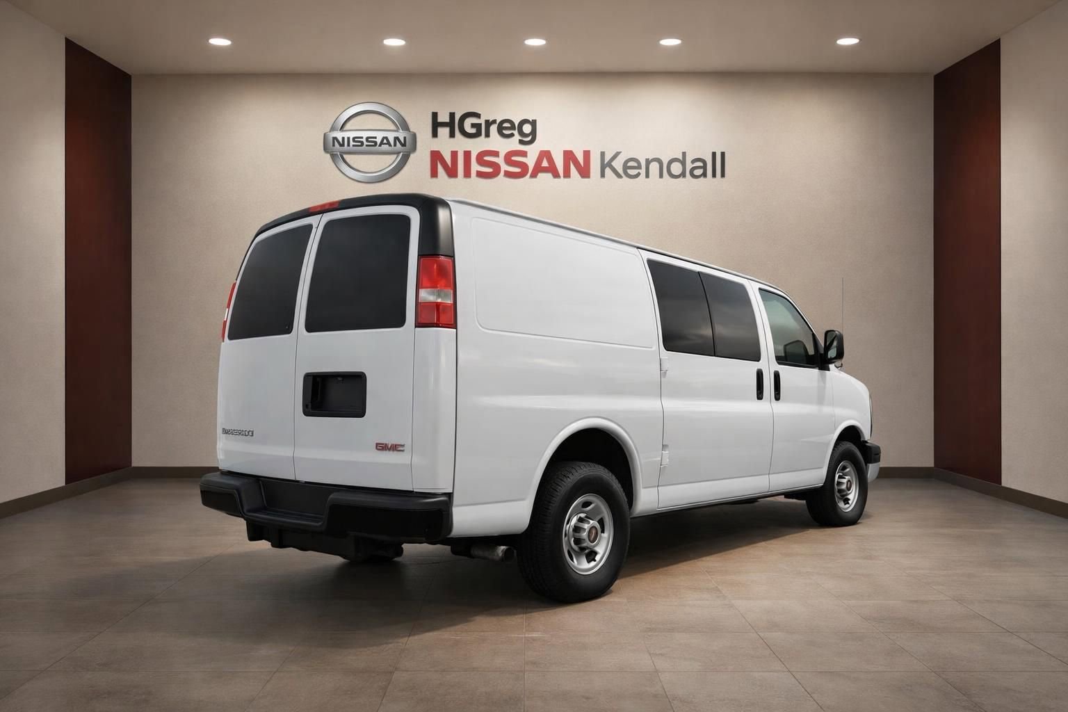 Used 2016 GMC Savana 2500 image 6