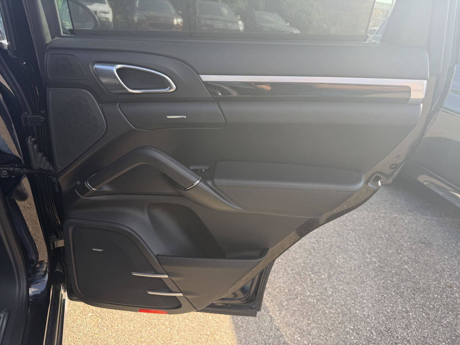Used 2014 Porsche Cayenne S AWD/4WD image 30