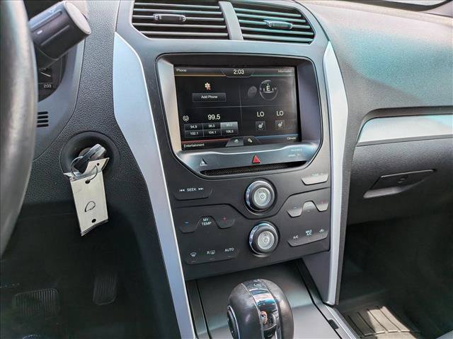 Used 2015 Ford Explorer XLT w/ Equipment Group 202B AWD/4WD image 15