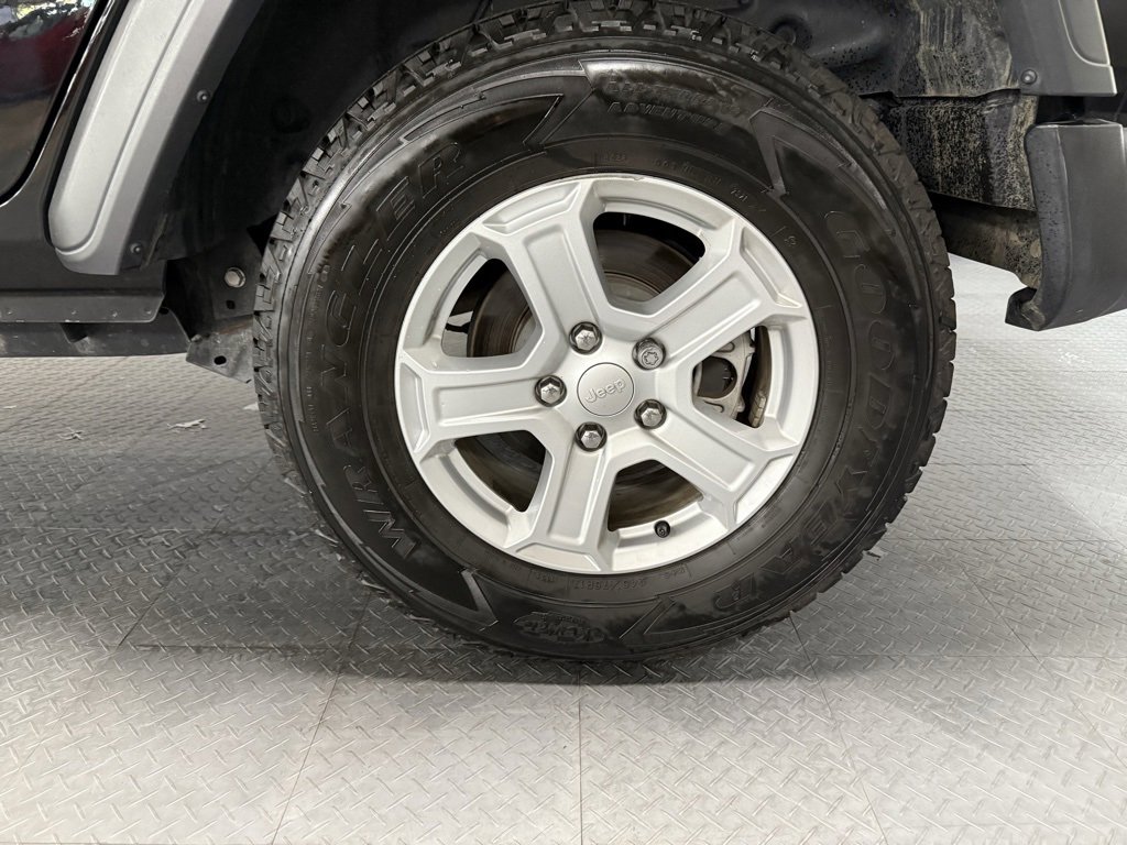 Used 2018 Jeep Wrangler Unlimited Sport S image 7