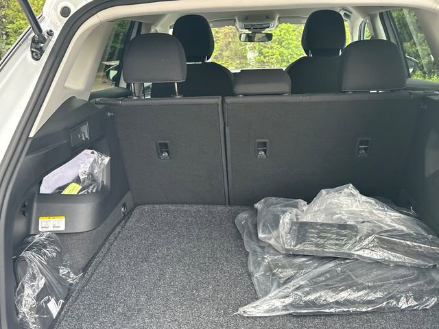 Certified 2025 Volkswagen Tiguan S image 32