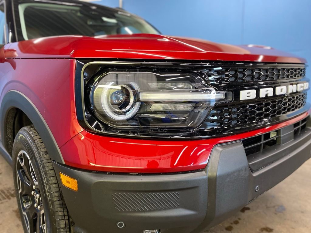 New 2025 Ford Bronco Sport Outer Banks w/ Outer Banks Tech Package+ image 2