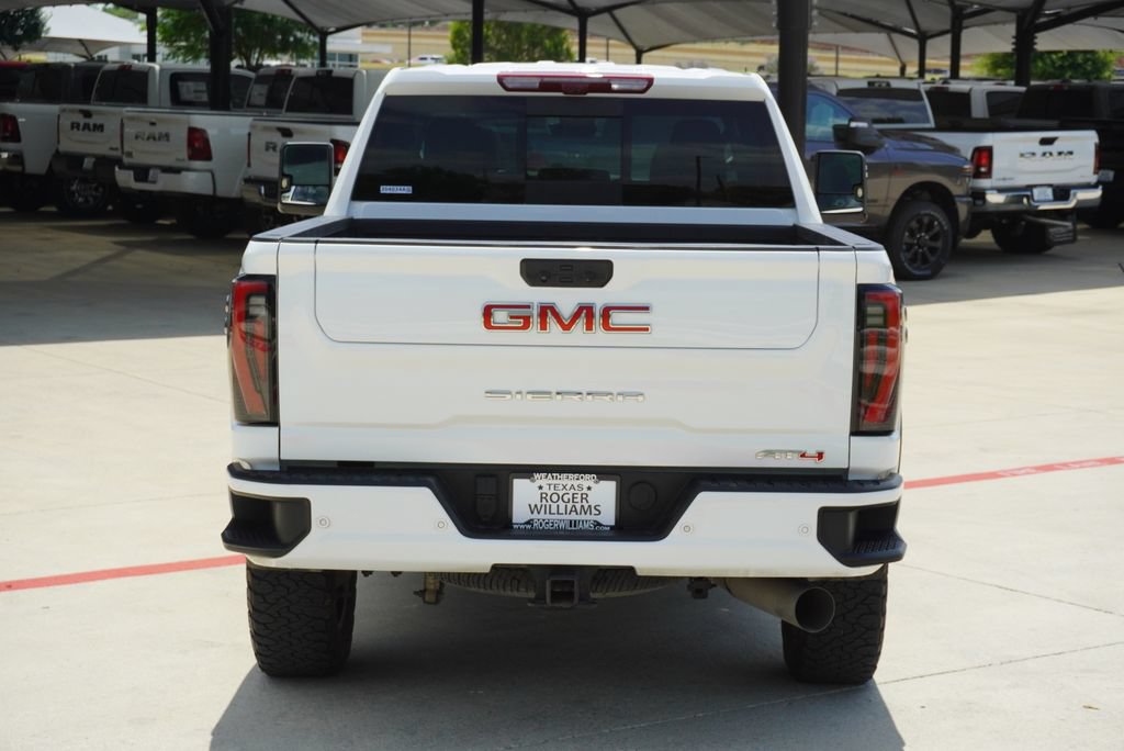 Used 2025 GMC Sierra 2500 AT4 w/ AT4 Premium Plus Package AWD/4WD image 4