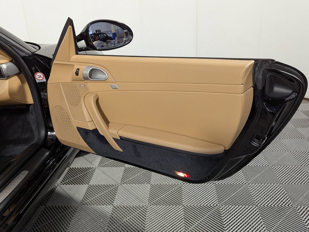 Used 2011 Porsche 911 Carrera RWD image 30
