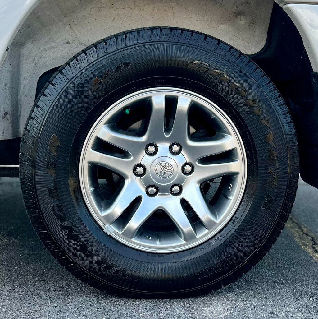 Used 2003 Toyota Sequoia Limited image 24