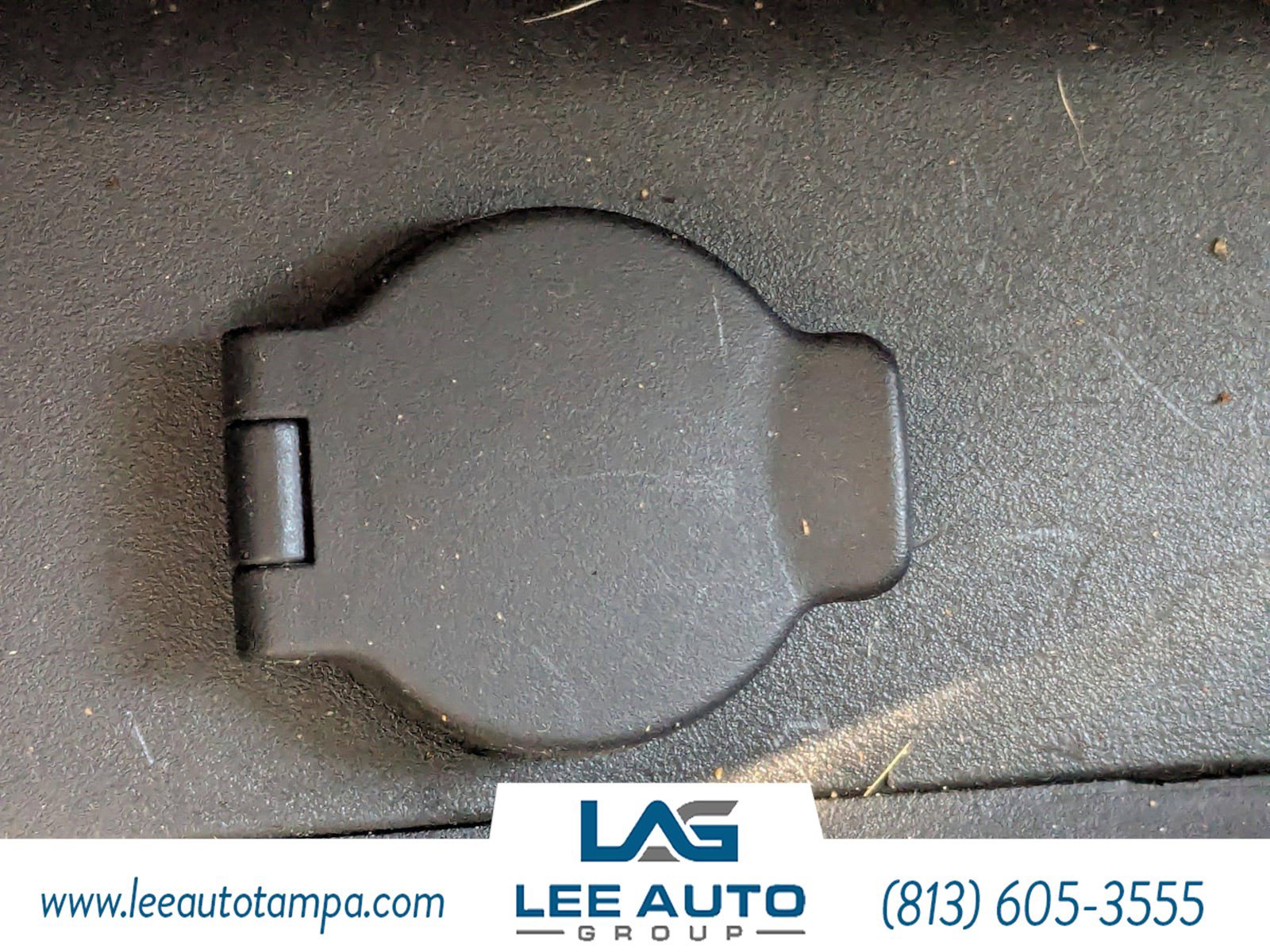 Used 2015 Nissan Pathfinder Platinum w/ Family Entertainment Package image 26