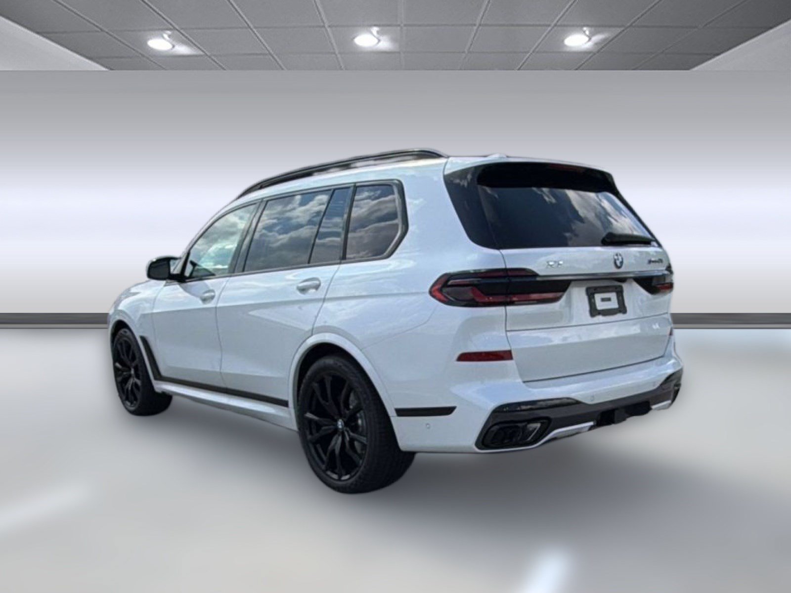 New 2027 BMW X7 M60i AWD/4WD image 2