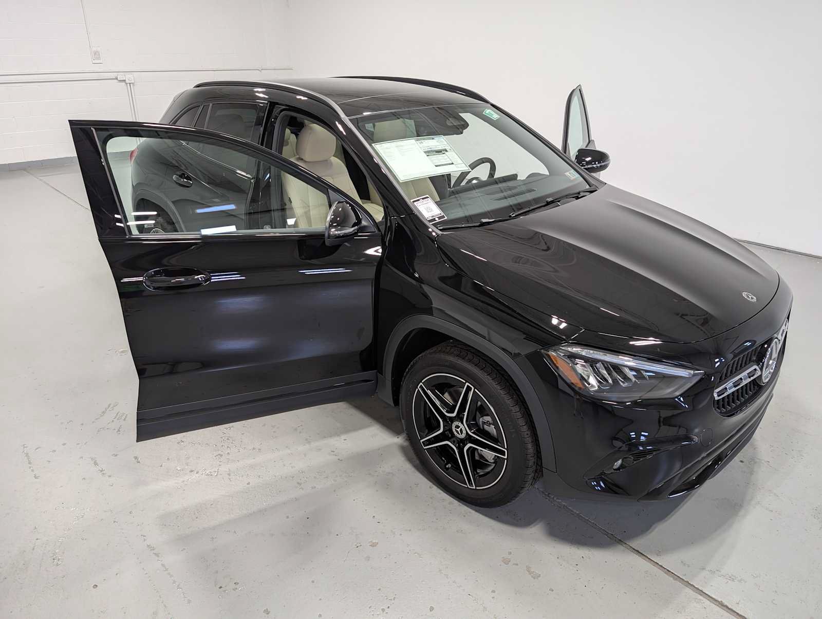 New 2026 Mercedes-Benz GLA 250 4MATIC image 14