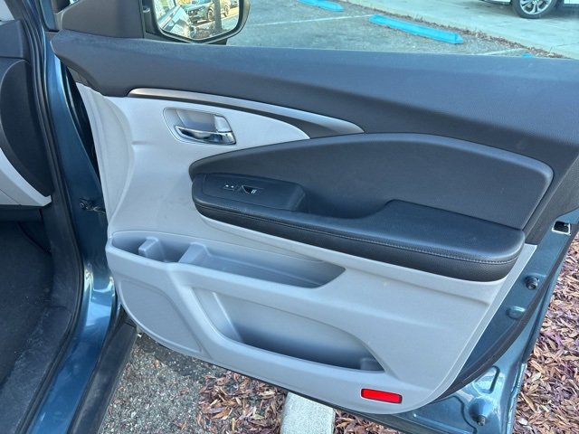 Used 2017 Honda Pilot EX-L image 25
