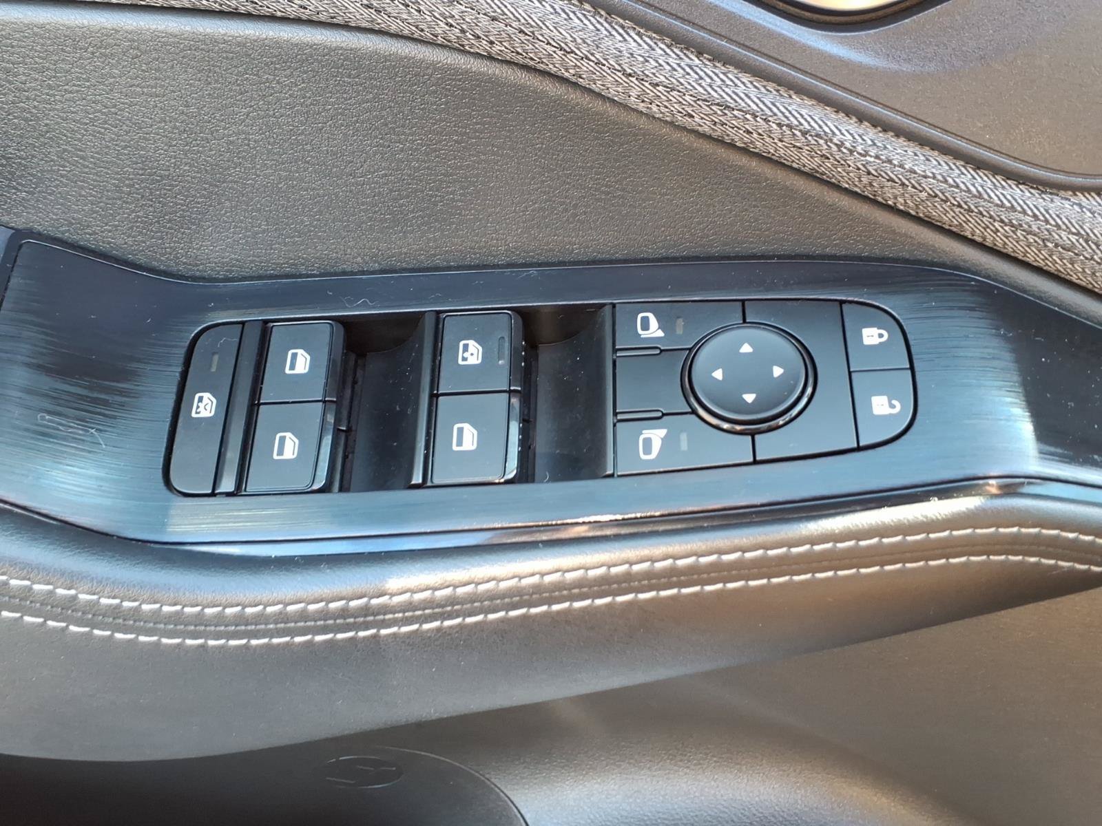 Certified 2023 Nissan Rogue SV AWD/4WD image 22