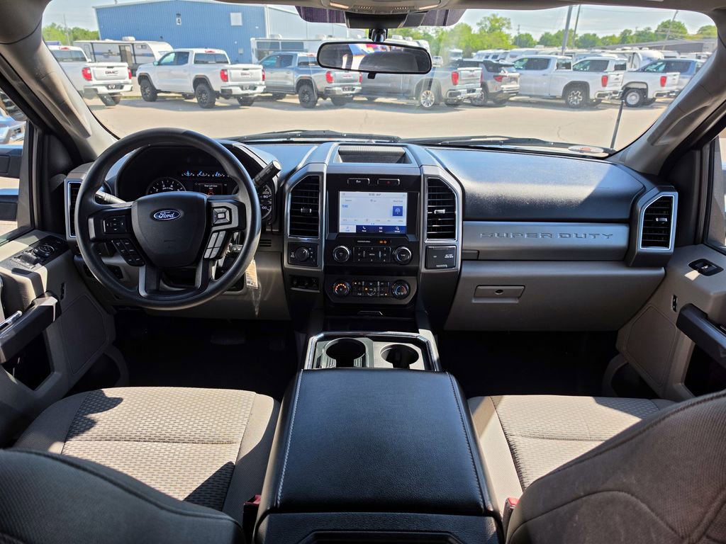 Used 2021 Ford F250 XLT w/ XLT Premium Package AWD/4WD image 13