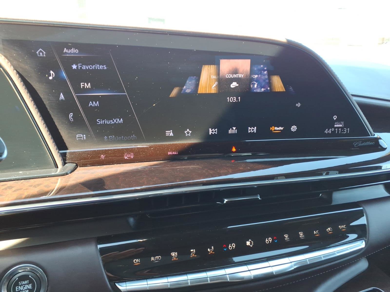 Certified 2023 Cadillac Escalade Sport Platinum AWD/4WD image 10