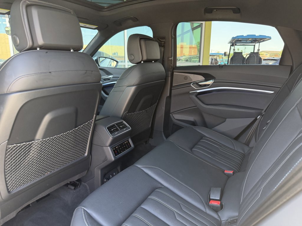 Used 2024 Audi Q8 e-tron Prestige w/ Prestige Package AWD/4WD image 39