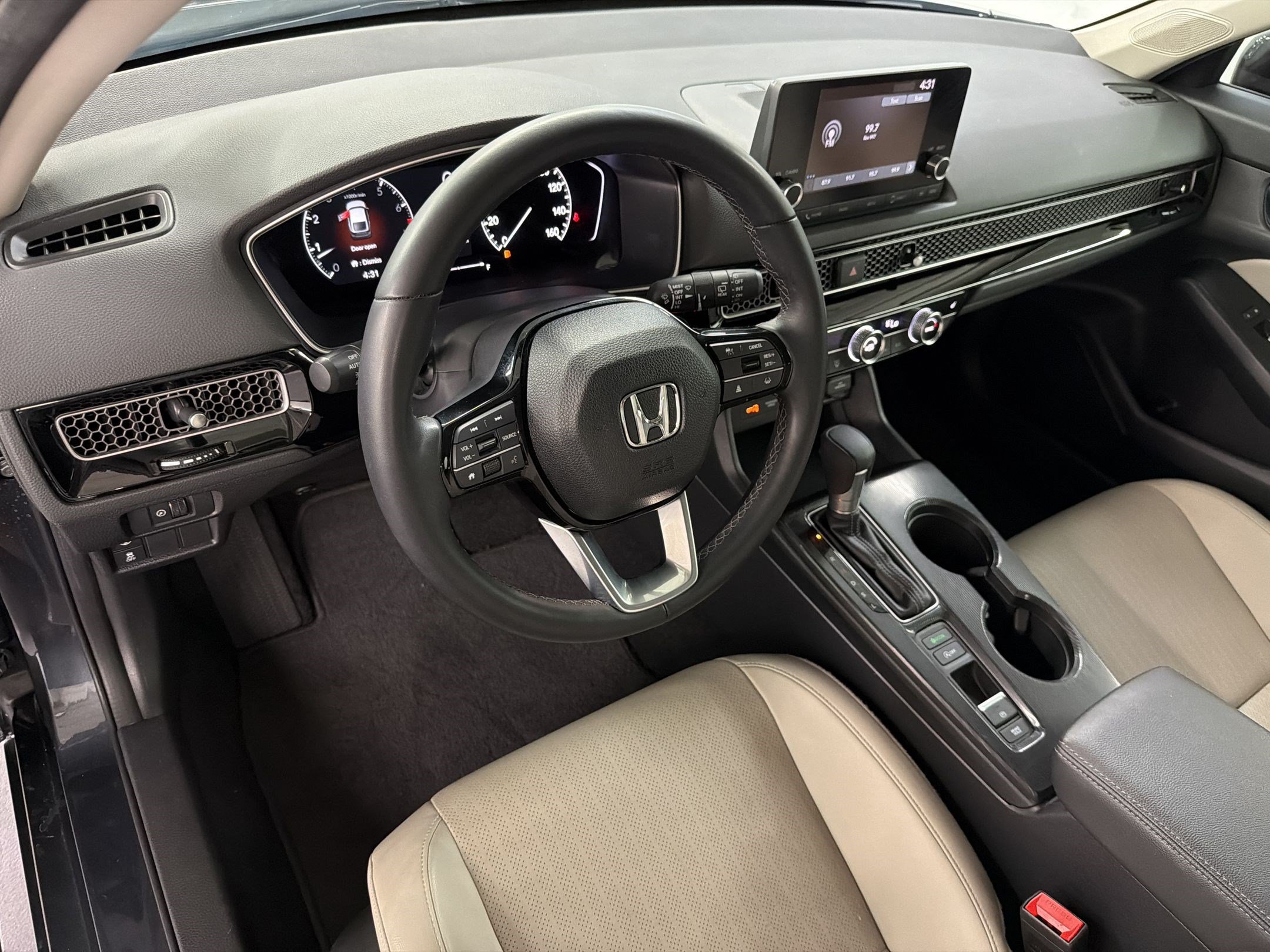 Certified 2024 Honda Civic EX-L image 4