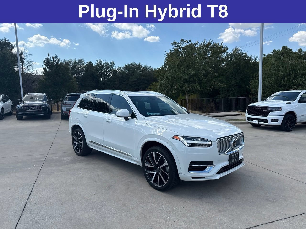 Used 2022 Volvo XC90 T8 Inscription Expression AWD/4WD image 3