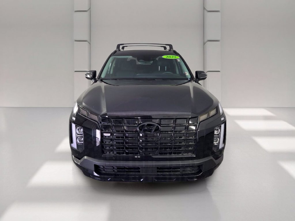 Used 2025 Hyundai Palisade XRT FWD image 3