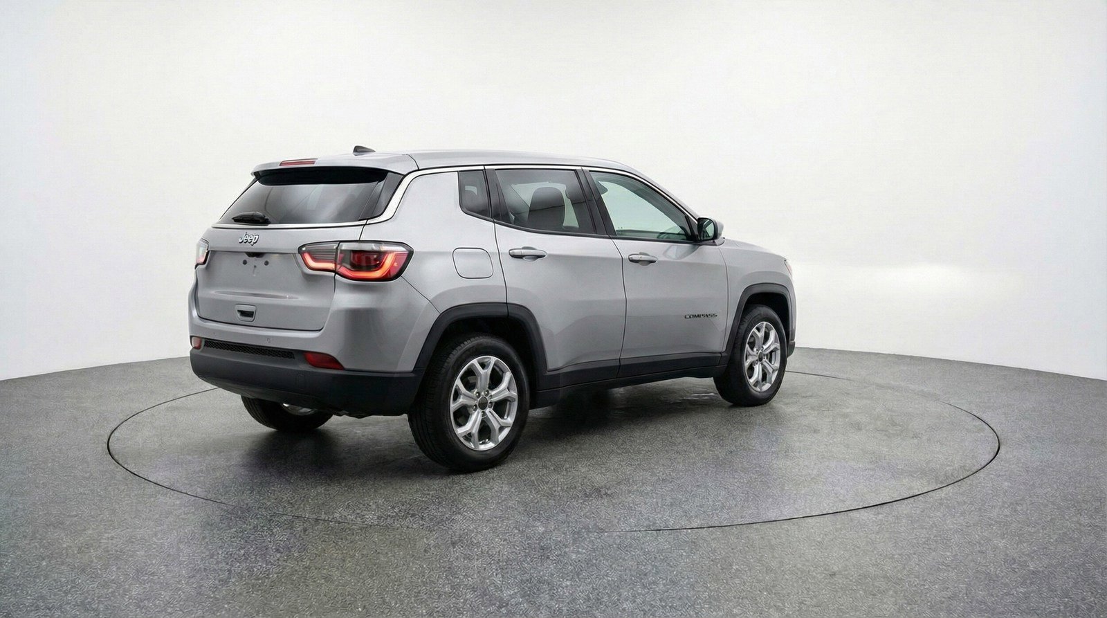 Used 2025 Jeep Compass Latitude AWD/4WD image 7