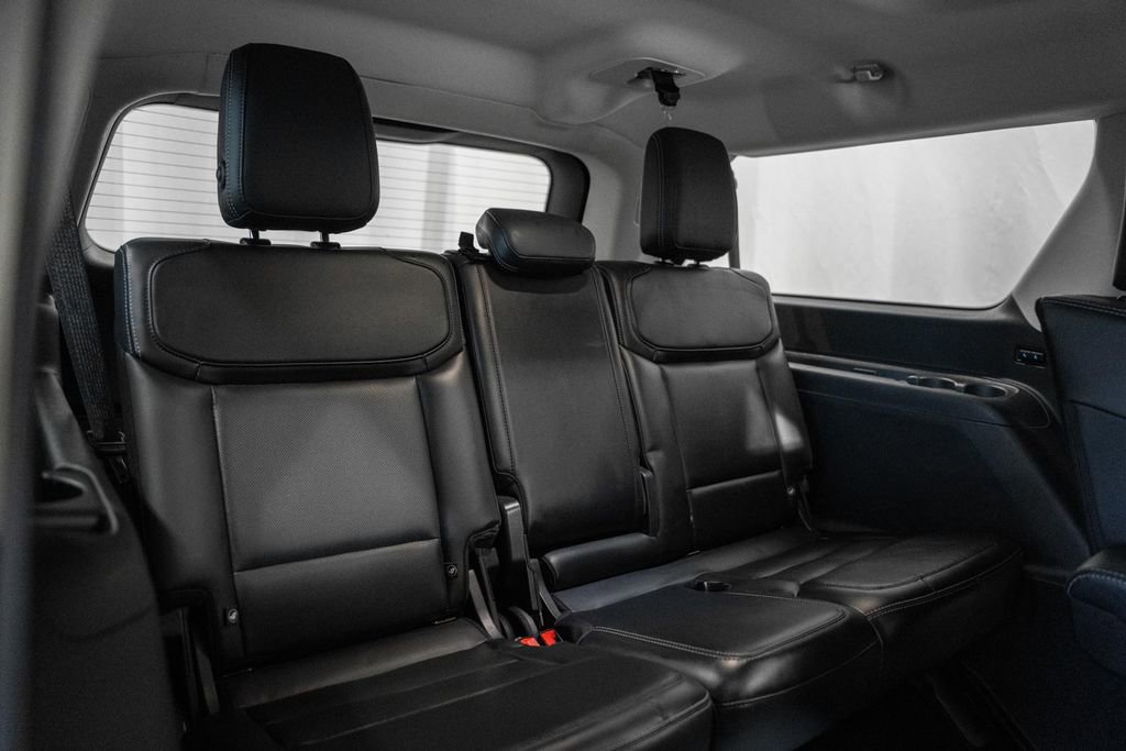 Used 2025 Ford Expedition Max Platinum image 47