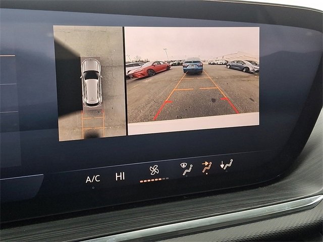 Used 2025 Buick Envision Preferred image 18