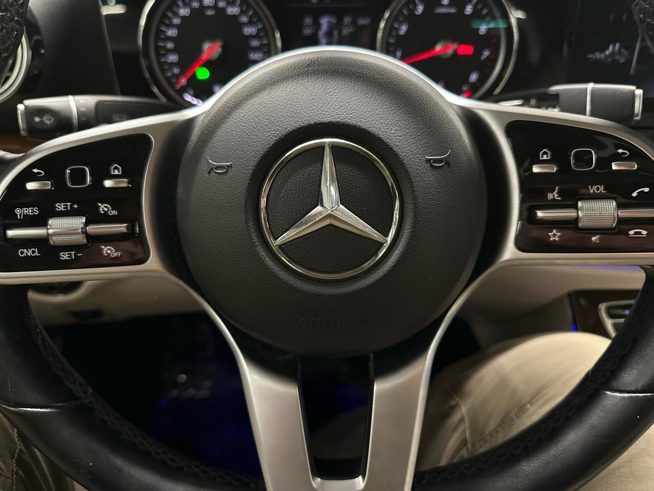 Used 2019 Mercedes-Benz E 300 4MATIC w/ Premium 1 Package image 21