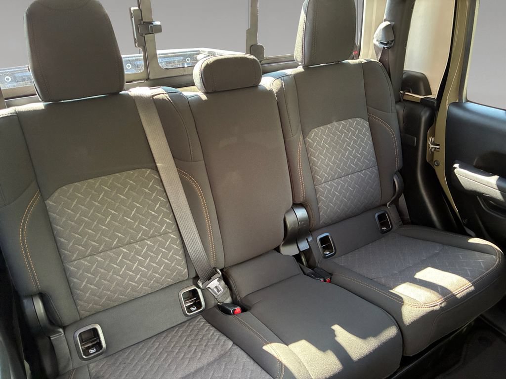 Used 2026 Jeep Gladiator Mojave AWD/4WD image 18