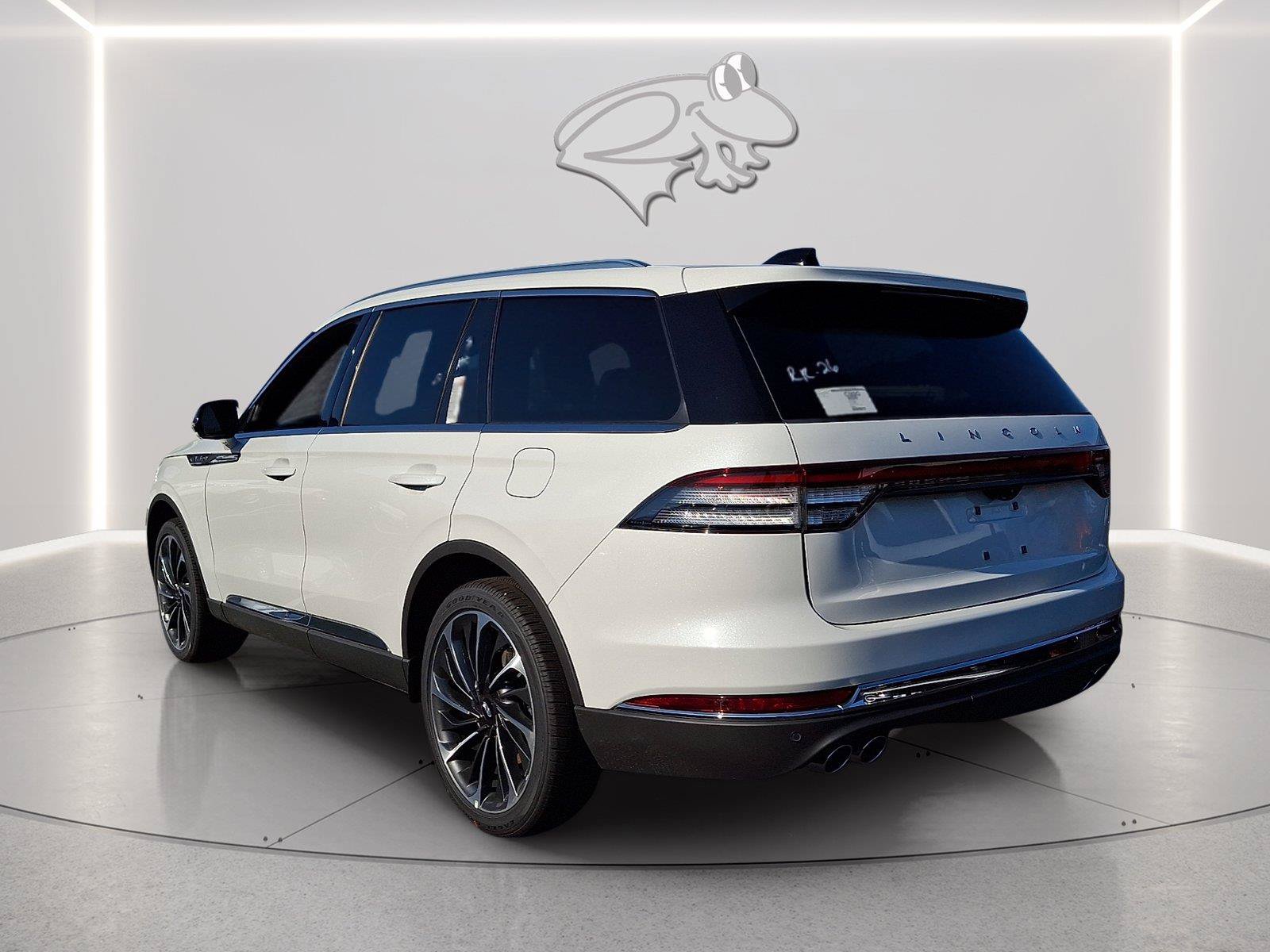 New 2027 Lincoln Aviator Reserve AWD/4WD image 2