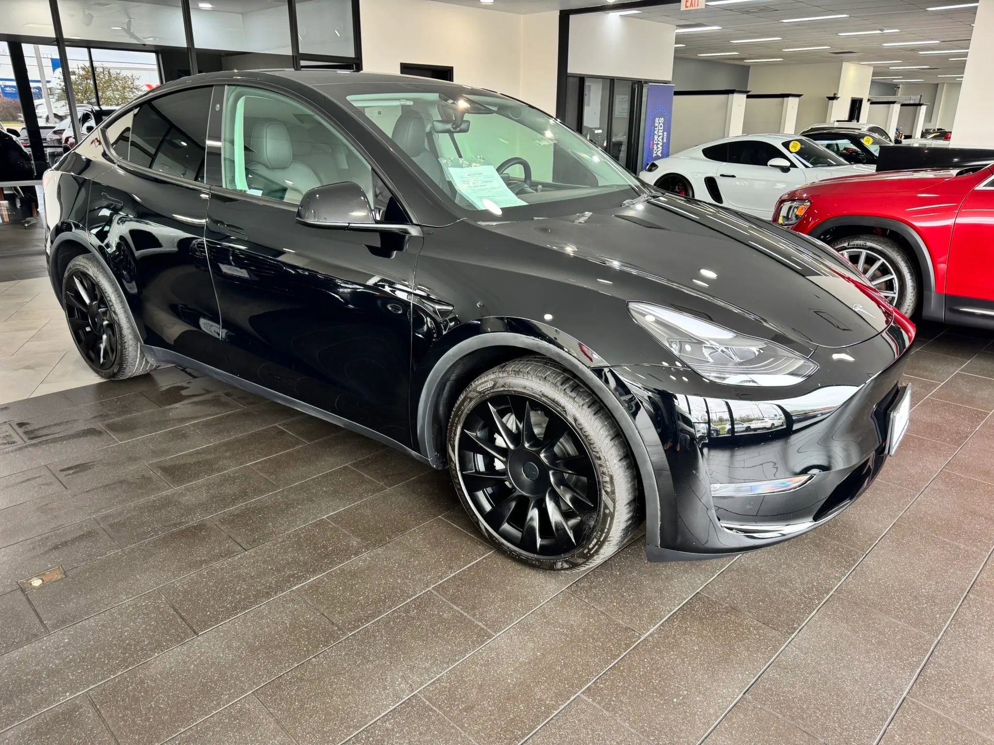 Used 2023 Tesla Model Y Long Range AWD/4WD image 7
