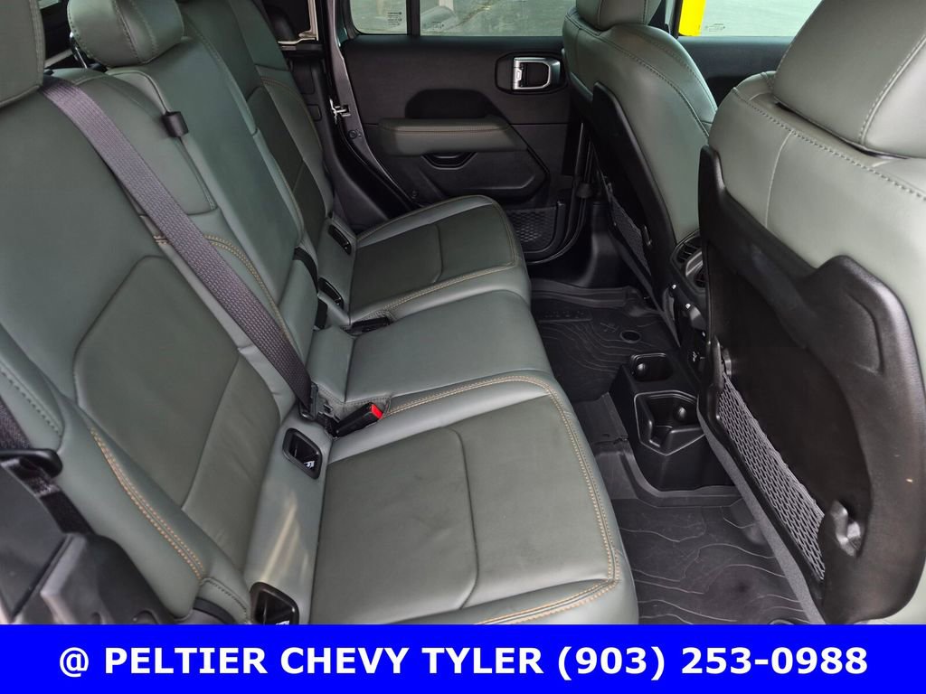 Used 2025 Jeep Gladiator Mojave image 16