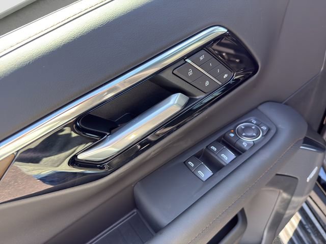 New 2026 Chevrolet Suburban High Country AWD/4WD image 12