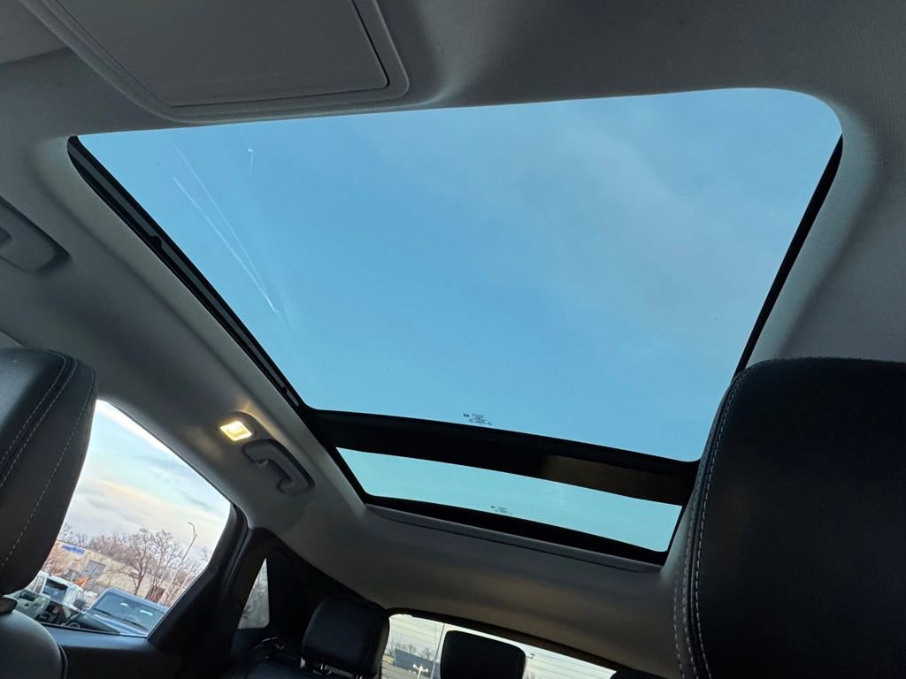 Used 2022 Ford Escape Titanium w/ Class II Trailer Tow Package image 27