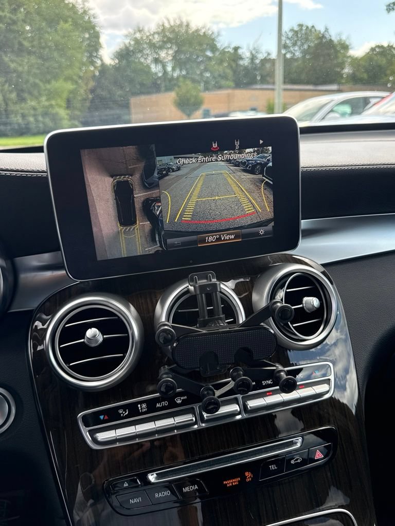 Used 2019 Mercedes-Benz GLC 300 4MATIC image 10