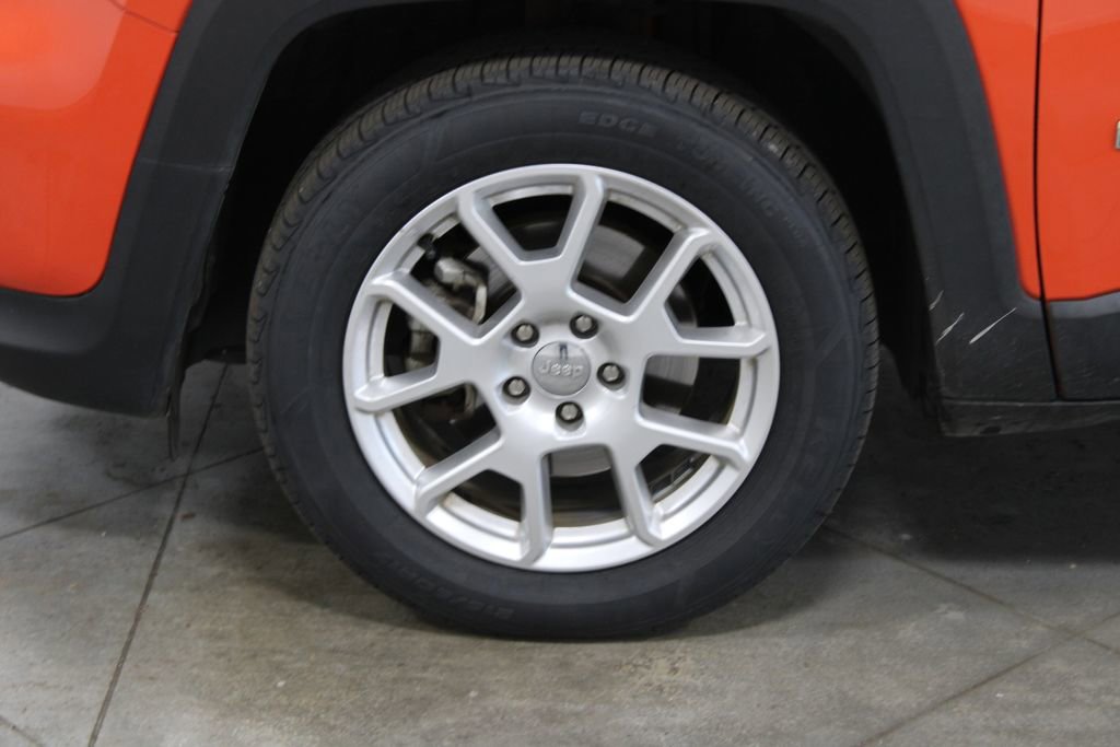 Used 2019 Jeep Renegade Latitude image 17