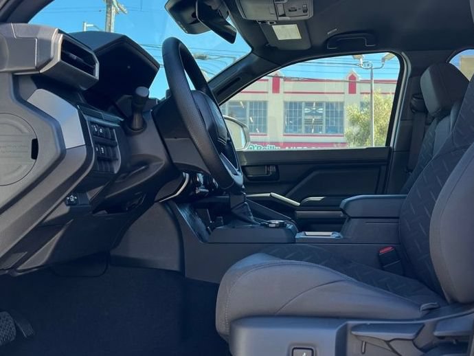 New 2026 Toyota Tacoma SR5 AWD/4WD image 9