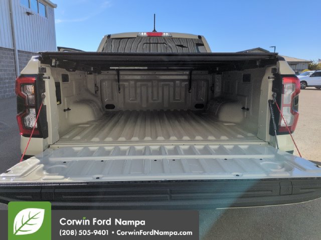 Used 2025 Ford Ranger Lariat w/ FX4 Off-Road Package AWD/4WD image 27