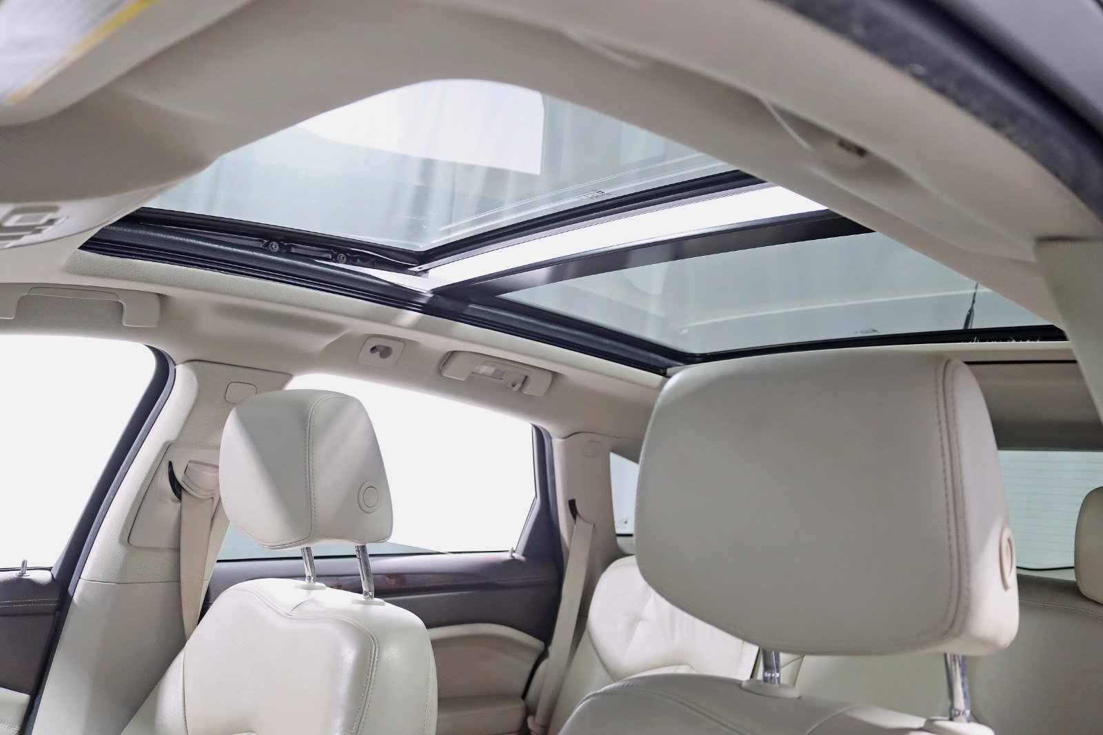 Used 2010 Cadillac SRX Luxury AWD/4WD image 27
