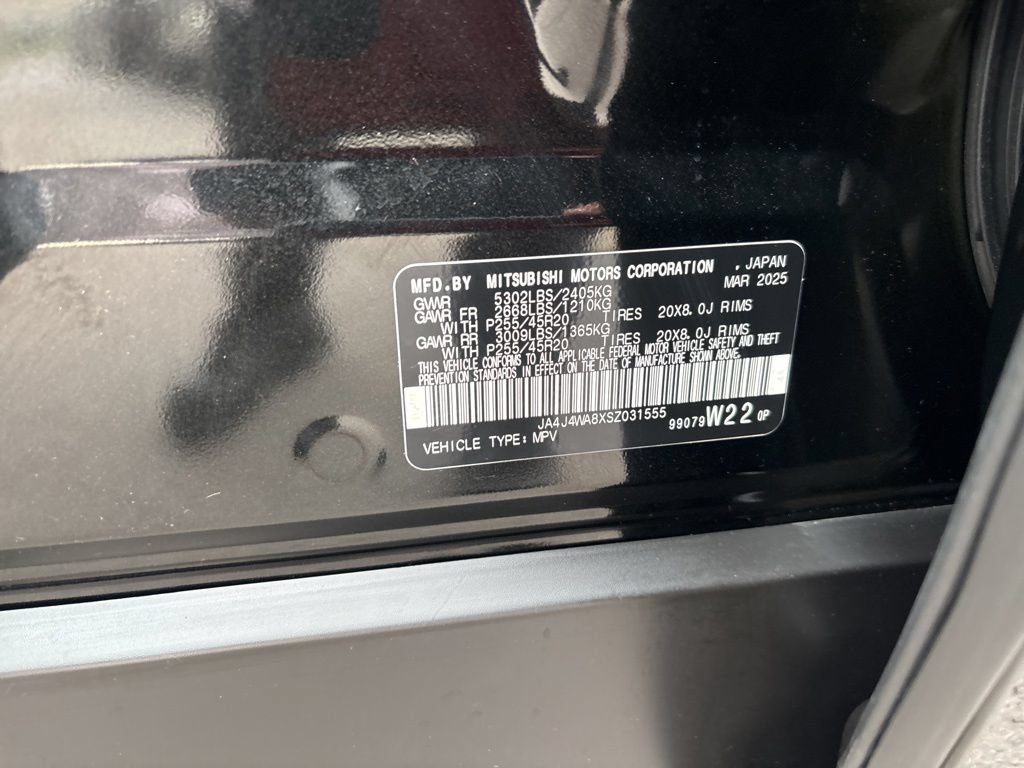 Used 2025 Mitsubishi Outlander AWD image 9